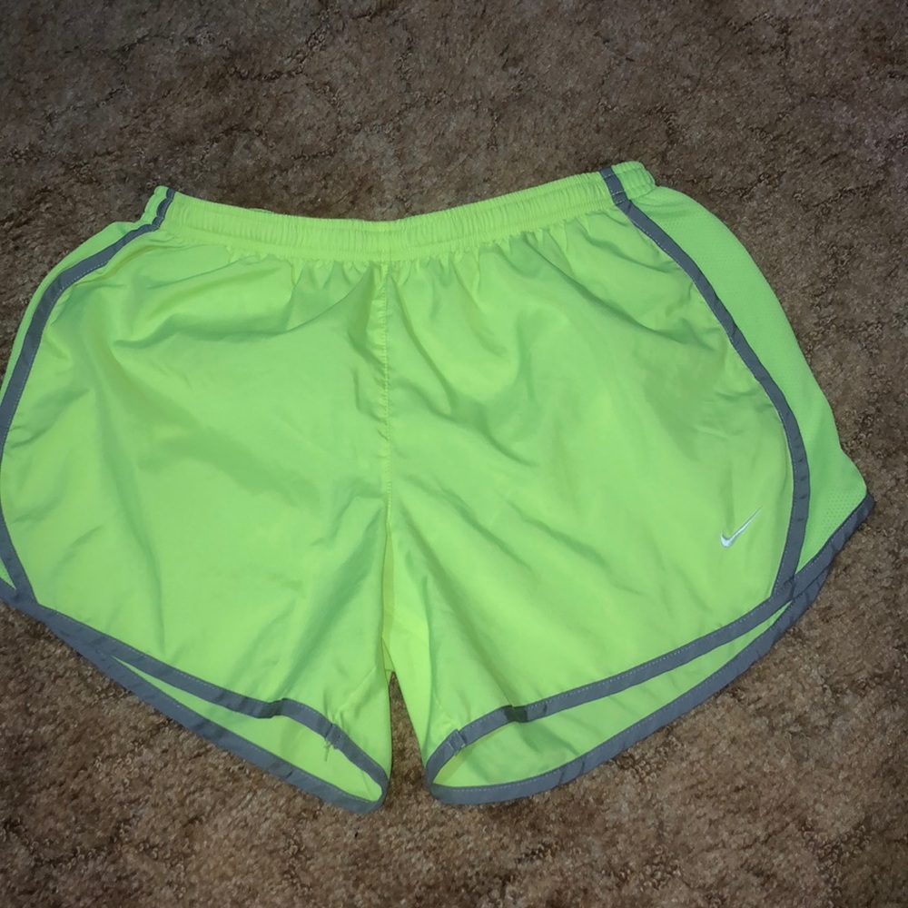 Nike shorts tempo